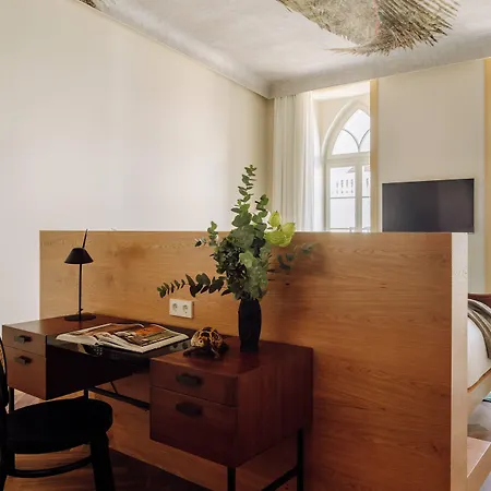 The Ivens, Autograph Collection Lisboa