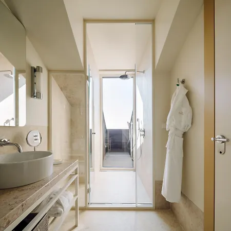 Hotel The Ivens, Autograph Collection 5*