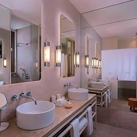 The Ivens, Autograph Collection Hotel 5*