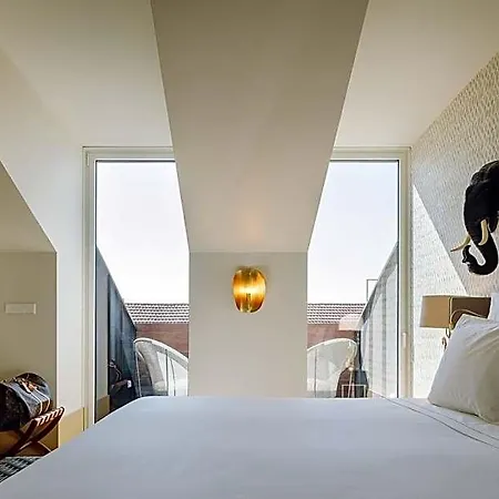 The Ivens, Autograph Collection 5* Lisbon