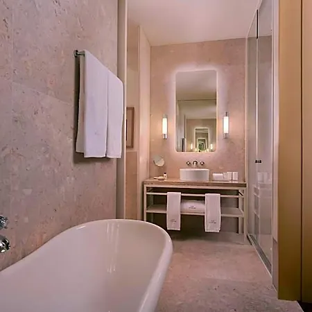 The Ivens, Autograph Collection Hotel 5*