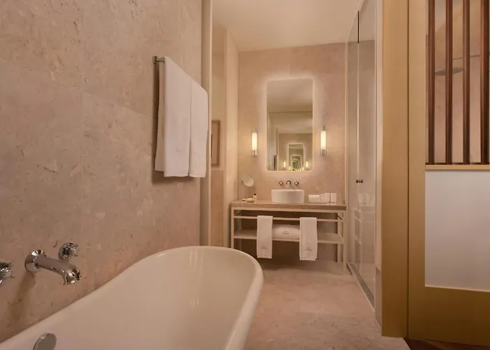 Hotel The Ivens, Autograph Collection 5*