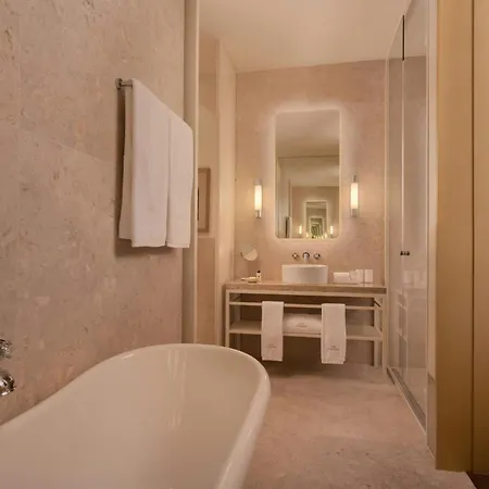 Otel The Ivens, Autograph Collection 5*