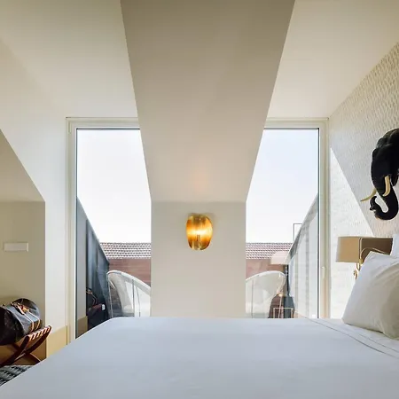 The Ivens, Autograph Collection 5* Lisbon