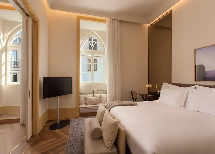 The Ivens, Autograph Collection